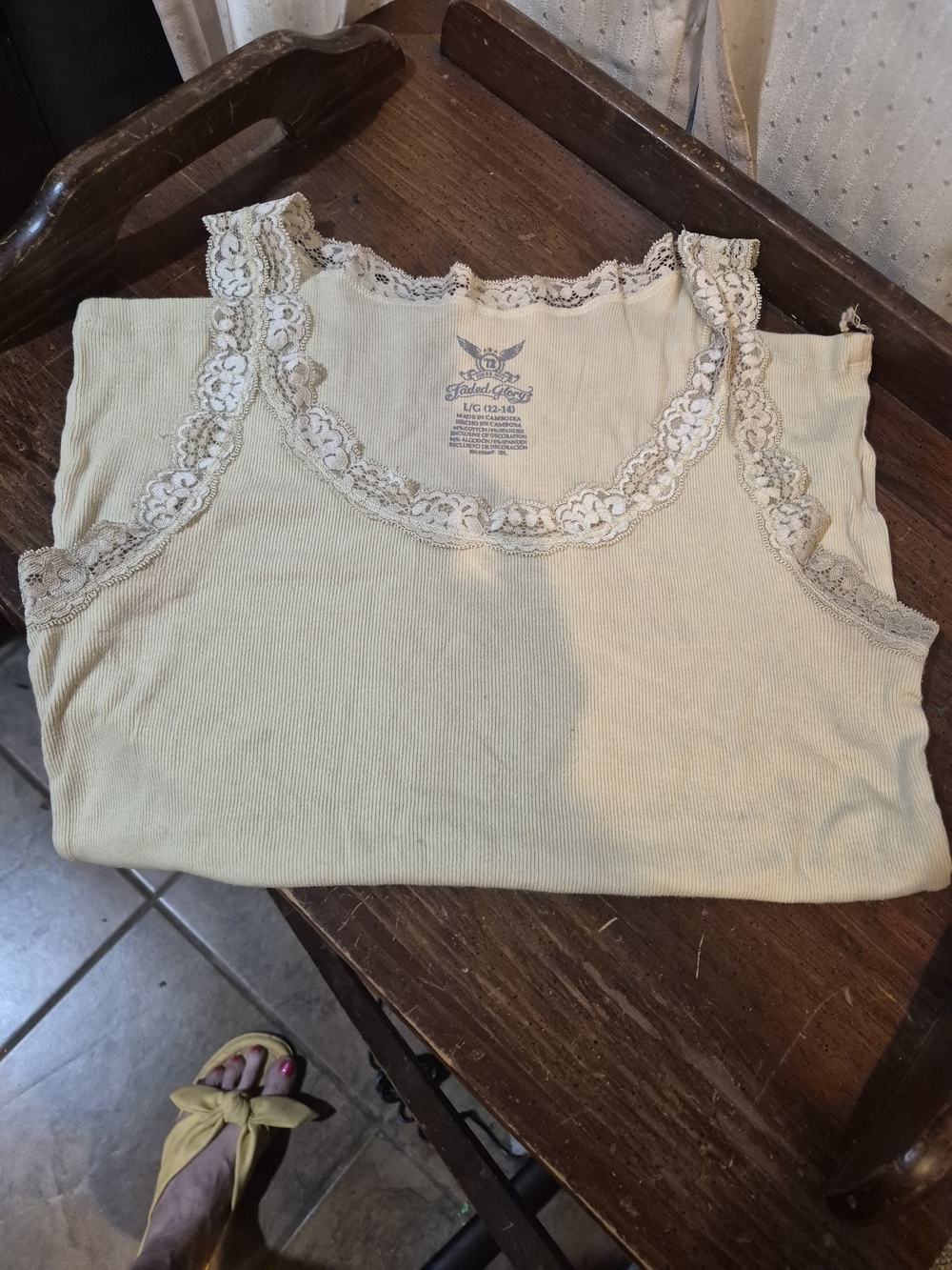 ✨ ✨ Vintage Y2K Faded Glory Fairycore Lace Cami ✨